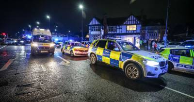 Man, 21, arrested and four injured after major police response to stabbing at Worsley pub - www.manchestereveningnews.co.uk