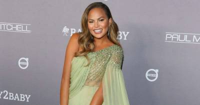 Chrissy Teigen is buying school supplies for teachers who share their wish lists - www.msn.com