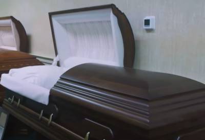 Funeral Home Discovers Woman’s Corpse Is STILL ALIVE — OMG! - perezhilton.com - Michigan