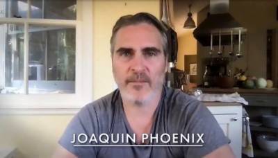 Joaquin Phoenix Calls On People To Go Vegan In Video Condemning Cruelty To Chickens - etcanada.com - Ukraine