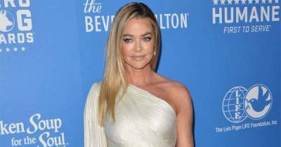 Denise Richards and her husband have 'one weekend a month' without her kids - www.msn.com