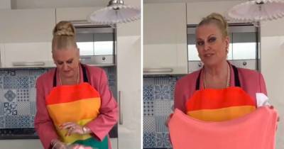 Kim Woodburn shares genius hack for removing chewing gum from your clothes or carpet - www.ok.co.uk