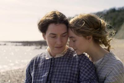‘Ammonite’: Kate Winslet & Saoirse Ronan Are The Latest Ladies On Fire In Francis Lee’s Gorgeous-Looking Gay Romantic Drama - theplaylist.net