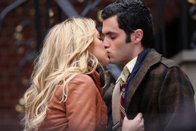 Gossip Girl Reboot on HBO Max: Spoilers, Release Date, Cast, and More - www.tvguide.com