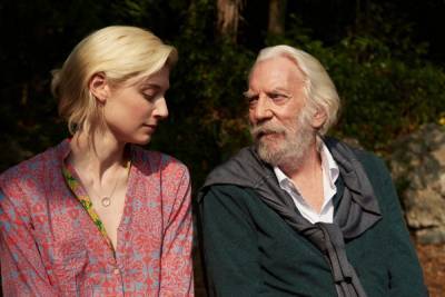 ‘Burnt Orange Heresy’ Exclusive: Donald Sutherland Discusses His Enigmatic Character - theplaylist.net