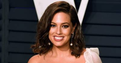 Ashley Graham Asks Social Media Followers for Help Giving Up Sugar After She Eats a Brownie for Breakfast - www.usmagazine.com - USA