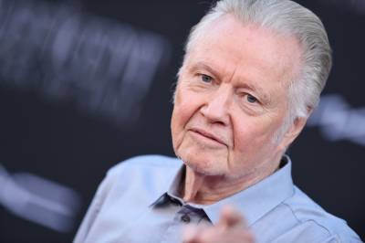 Jon Voight Accused Of Slapping Actor Frank Whaley While Shooting ‘Ray Donovan’ - etcanada.com