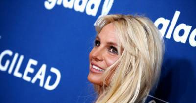 Britney Spears started collecting crystals during pandemic - www.wonderwall.com