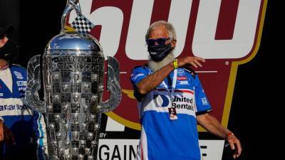 Sato, Rahal give Rahal Letterman Lanigan banner Indy 500 - abcnews.go.com - city Indianapolis