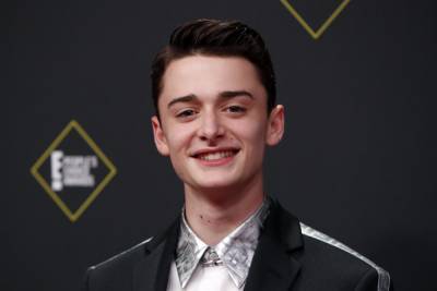 ‘Stranger Things’ Star Noah Schnapp Apologizes After Rapping To Song And Replacing The N-Word - etcanada.com