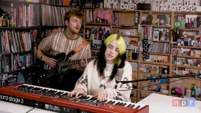 Billie Eilish’s At-Home Tiny Desk Concert Looks Like The Real Thing - etcanada.com