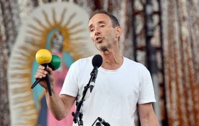 Jonathan Richman announces new online series ‘Just a Spark, On Journey From Dark’ - www.nme.com