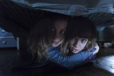 ‘Come Play’ Trailer: Gillian Jacobs Must Save Her Son From An Evil Presence That Uses An iPad - theplaylist.net