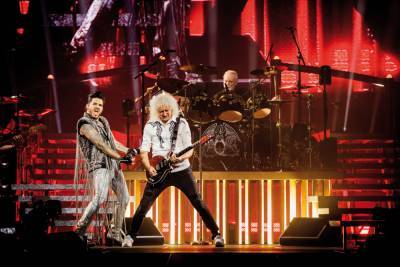 Queen + Adam Lambert Debut Live Performance Of ‘The Show Must Go On’ - etcanada.com