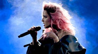 Halsey Drops Her First-Ever Live Concert Album - Listen Now! - www.justjared.com - New York - county Hall - county Webster