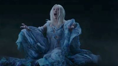 Christina Aguilera Drops New 'Reflection' Video for 2020's 'Mulan,' Hits Epic Final Note! - www.justjared.com