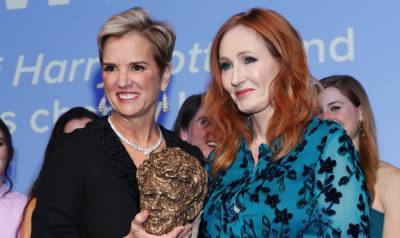 J.K. Rowling Returns Award from Kennedy Family After Being Criticized by Kerry Kennedy - www.justjared.com