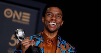 Chadwick Boseman: Tributes paid to 'true fighter' and Black Panther star after death from cancer aged 43 - www.msn.com - Los Angeles - city Marshall