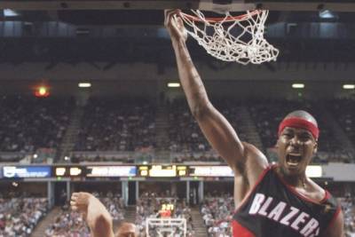 Cliff Robinson, NBA All-Star and ‘Survivor’ Contestant, Dies at 53 - thewrap.com - city Portland