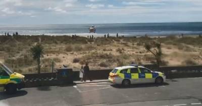 Man dies after three children 'got into difficulty' in the sea off the North Wales coast - www.manchestereveningnews.co.uk