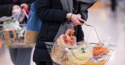 Tesco, Aldi, M&S, and Sainsbury's shoppers can get heavily discounted items using a clever 'loophole' - www.manchestereveningnews.co.uk - Britain