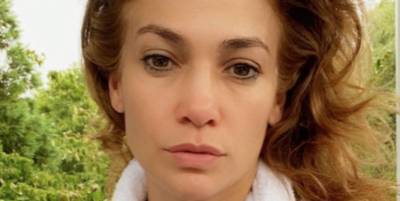 Jennifer Lopez Posts a Radiant Makeup-Free Selfie - www.elle.com