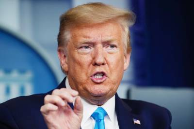 Donald Trump threatens to ban TikTok in the U.S. - www.hollywood.com - China - USA