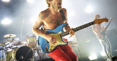 Biffy Clyro singer Simon Neil reveals he once tried to enter the Eurovision Song Contest - www.dailyrecord.co.uk - Scotland