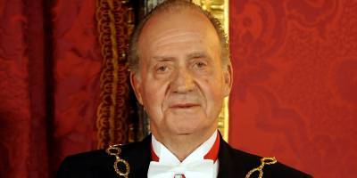 Former Spanish King Juan Carlos I Goes Into Exile Amid Allegations of Financial Fraud - www.justjared.com - Spain