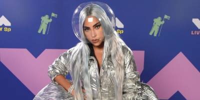 Lady Gaga Went There With a Silver Dress and Space Helmet for the MTV VMAs - www.elle.com - New York