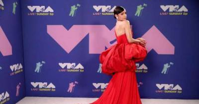 The 2020 VMAs Had An Actual Red Carpet, Here Are Some Of Our Favourite Looks - www.msn.com