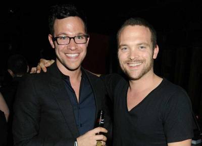 Tragedy for Will Young as twin brother dies aged 41 - evoke.ie