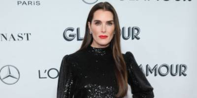 Brooke Shields shows off incredible figure in swimwear at age 55 - www.lifestyle.com.au