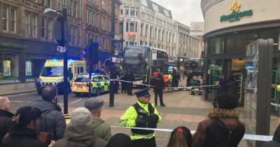 Father and son knifed in Piccadilly Gardens horror attack after teenager 'looked at man the wrong way on tram' - www.manchestereveningnews.co.uk