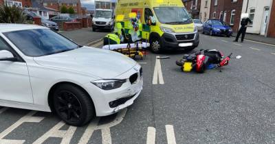 Moped rider left with minor injuries after crash in Leigh - www.manchestereveningnews.co.uk - Manchester