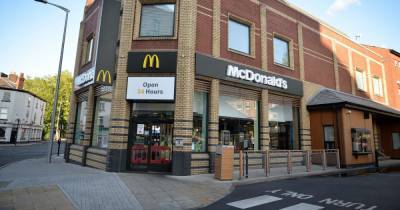 'Messy situation and lots of questions' as Stockport McDonald's shuts temporarily due to coronavirus outbreak - www.manchestereveningnews.co.uk