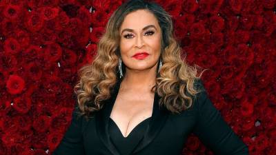 Tina Knowles Challenges American 'Vogue' to 'Step Up and Hire' More Black Creatives - www.etonline.com - Britain - USA