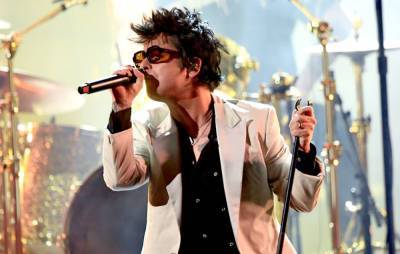 Green Day’s Billie Joe Armstrong: “I’m uncomfortable with how fucked-up social media has become” - www.nme.com