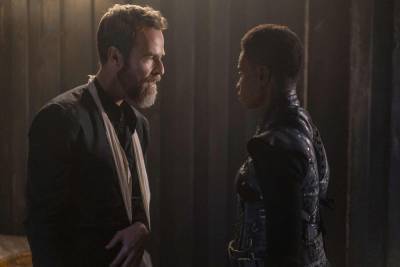 The 100's JR Bourne Says Indra and Sheidheda's Face-Off Gave Him 'Goosebumps' - www.tvguide.com
