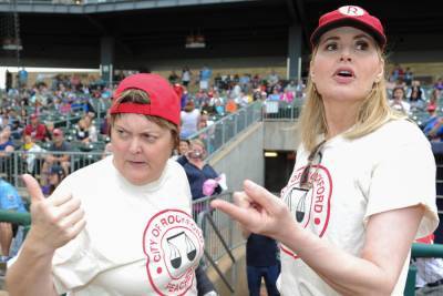A League of Their Own Series Starring D'Arcy Carden Is Officially Headed to Amazon - www.tvguide.com - county Graham - county Will - city Broad
