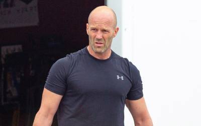 Jason Statham Is Keeping Up with His Quarantine Workouts! - www.justjared.com - Los Angeles