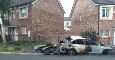 Car bursts into flames during suspected arson attack on quiet street in Oldham - www.manchestereveningnews.co.uk - county Oldham