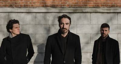The Coronas score Ireland's fastest-selling album of 2020 to beat Fontaines D.C. to Number 1 with True Love Waits - www.officialcharts.com - Ireland