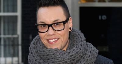 Gok Wan has the most beautiful courtyard in his home - www.msn.com