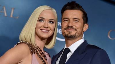 Katy Perry Dances and Shows off Her Bare Baby Bump in Cute Video Posted by Orlando Bloom - www.etonline.com