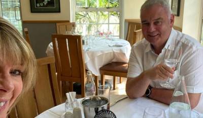 Ruth Langsford inspires envy as she shares photo of date with Eamonn Holmes - hellomagazine.com