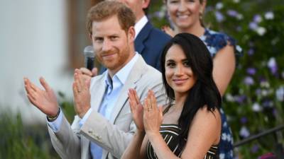 Prince Harry and Meghan Markle Honor Princess Diana With Local Children in Touching Gesture - www.etonline.com - Los Angeles