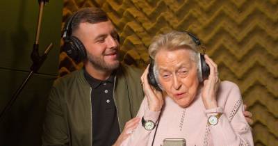 Scots dementia OAP who sang through care home gates records second single - www.dailyrecord.co.uk - Scotland