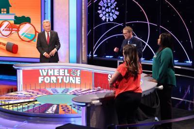 ‘Wheel Of Fortune’: EP Mike Richards Explains How Long-Running Game Show Turned COVID-Proof - deadline.com