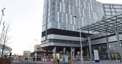 Glasgow super hospital porter tests positive for coronavirus as 20 staff self-isolate - www.dailyrecord.co.uk